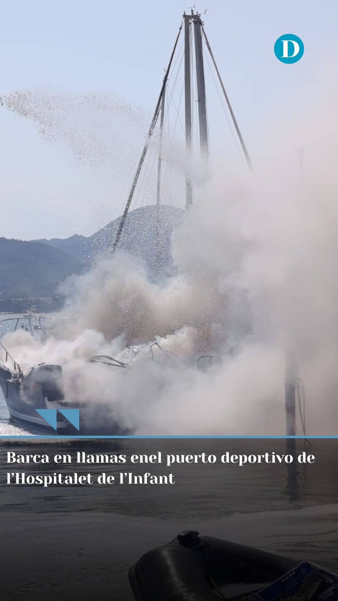 Una barca en llamas y otras afectadas en el puerto deportivo de L'Hospitalet de l'Infant