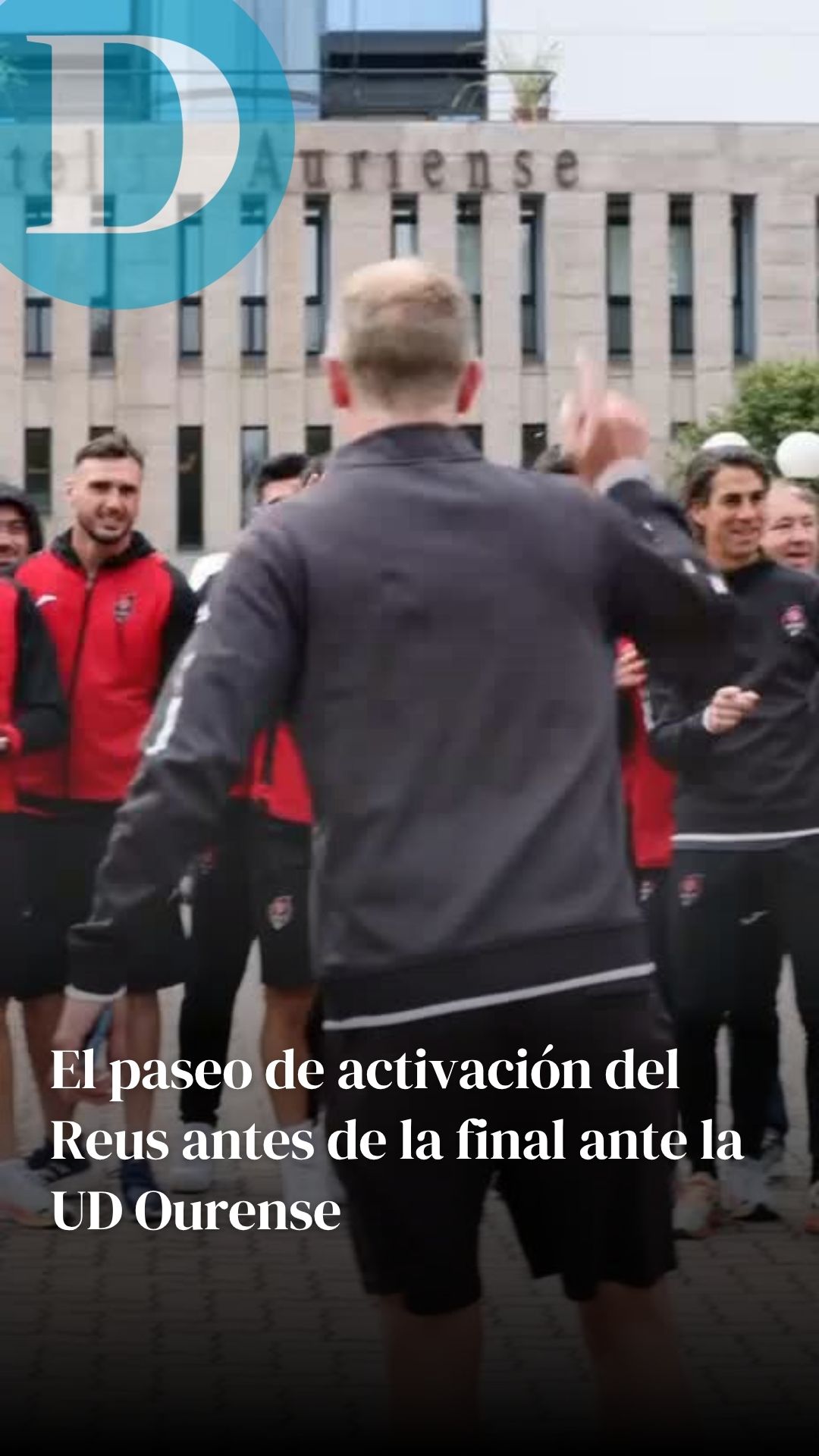 El paseo de activación del Reus antes de la final ante la UD Ourense