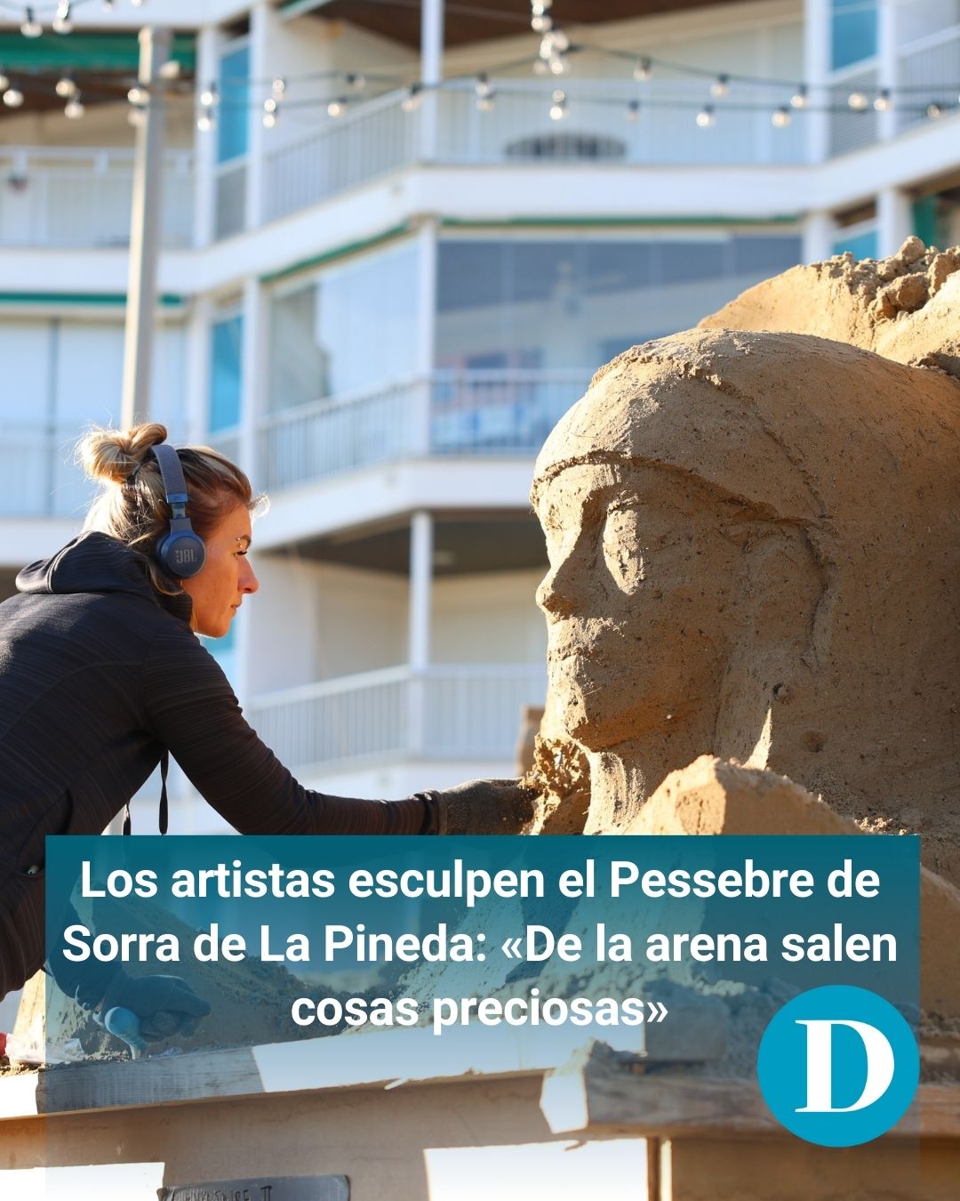 Los artistas esculpen el Pessebre de Sorra de La Pineda: «De la arena salen cosas preciosas»